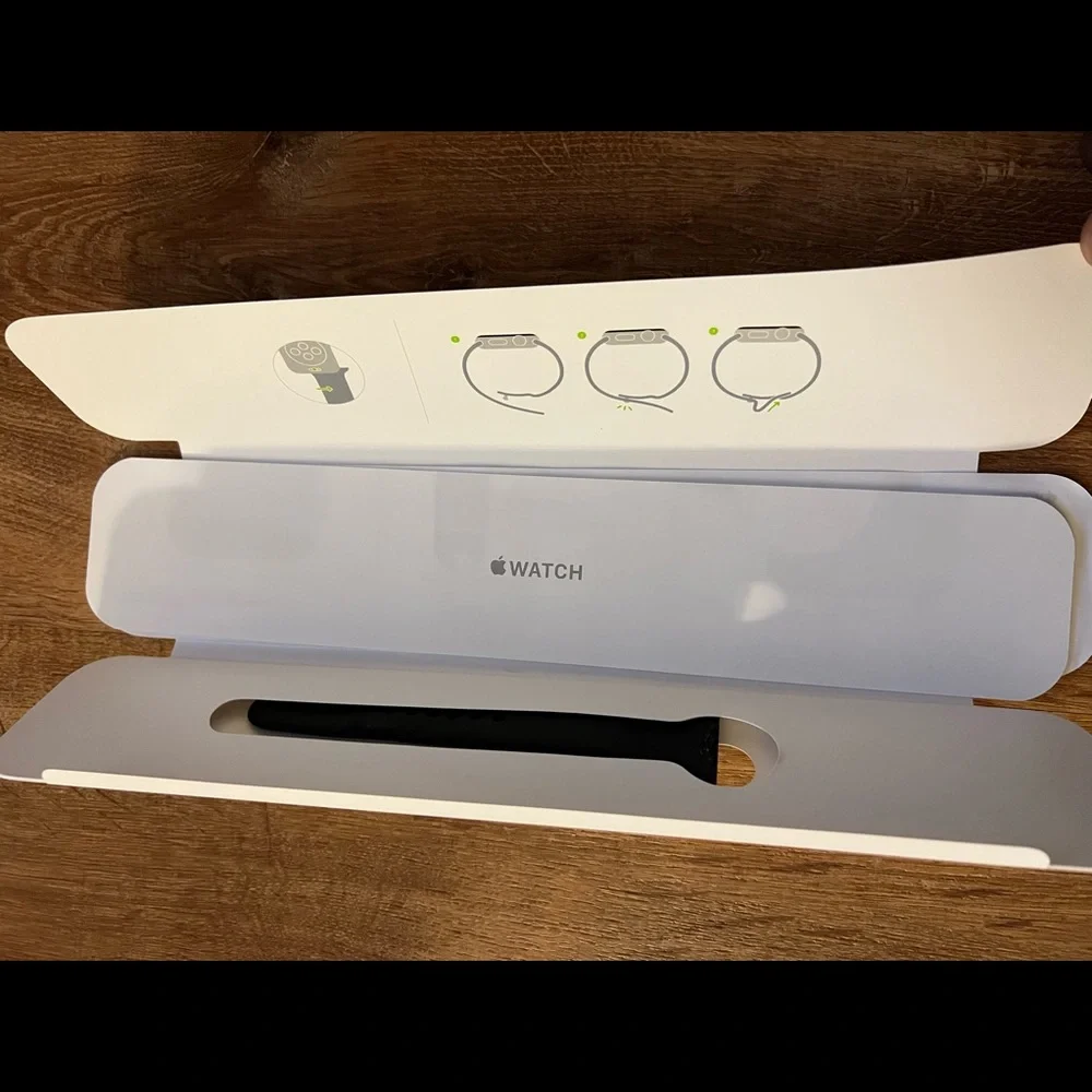 Gold Apple Watch Series 1, 42mm